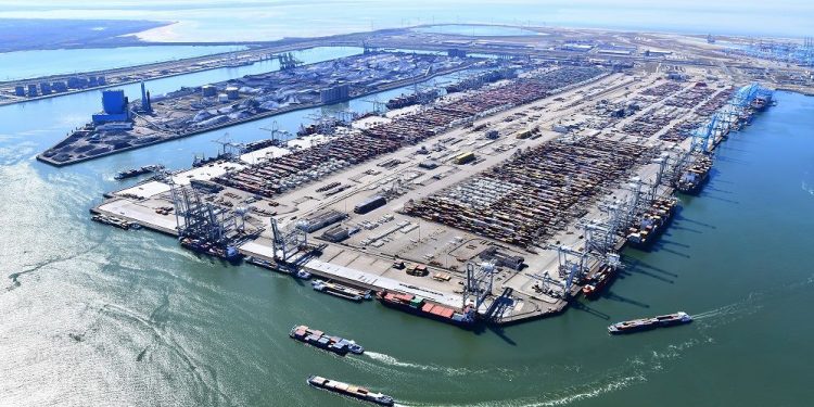 Hutchison and TIL announce intention to develop new terminal at Maasvlakte I