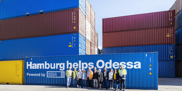 HHLA, Unilever and the German Food Bridge work together to deliver food to Ukraine