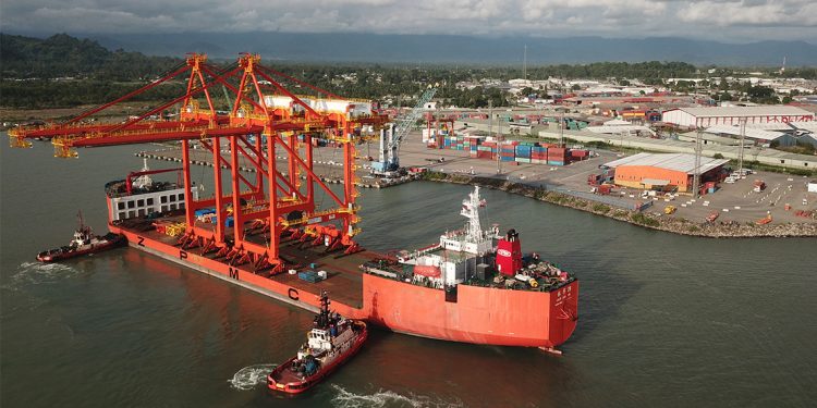 ICTSI receives Papua New Guinea’s first STS cranes
