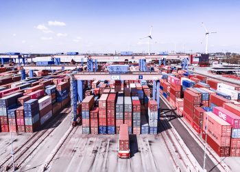 HHLA and ABB collaborate to improve large automatic stacking crane efficiency