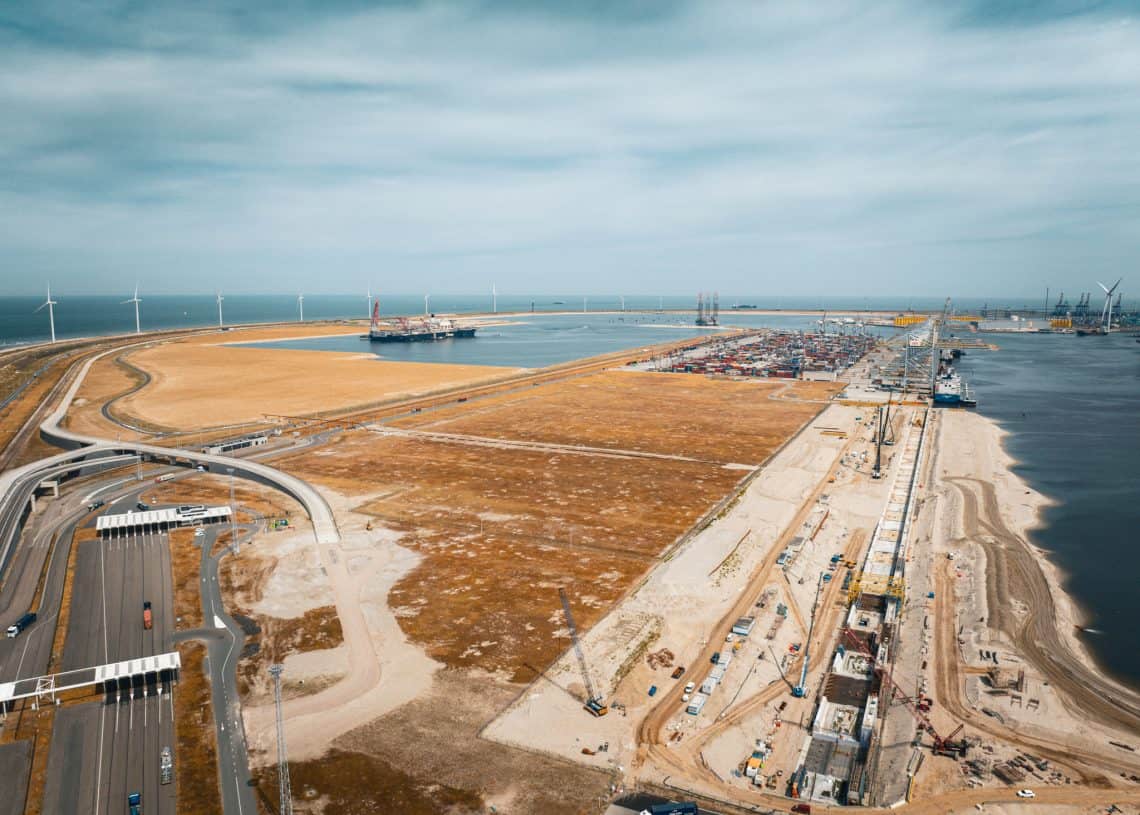 Rapiscan unveils driverless mobile scanner | Container Management