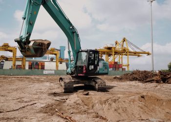 PSA to expand Jurong Island Terminal, boosting barge potential