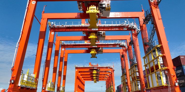 MICT receives Philippines’ first near-zero emission RTGs