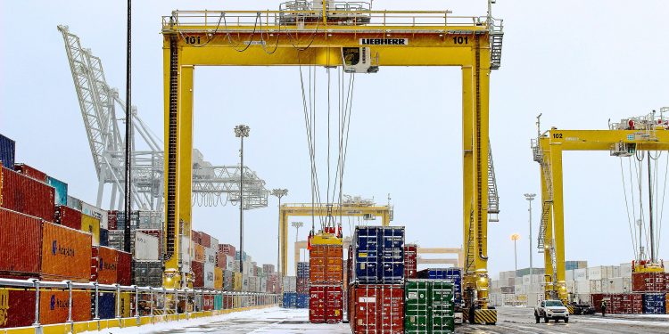 Liebherr celebrates 25 years of its RTG