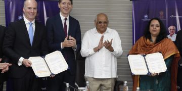 APMT Pipavav and Gujarat Maritime Board sign MoU for proposed expansion of Pipavav Port