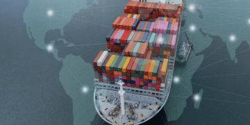 Hapag-Lloyd CargoWise real-time container tracking